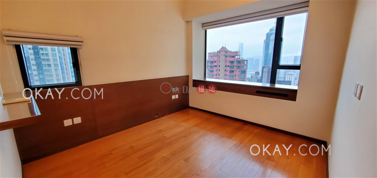 HK$ 32,000/ month, Floral Tower Western District | Stylish 2 bedroom on high floor with sea views | Rental