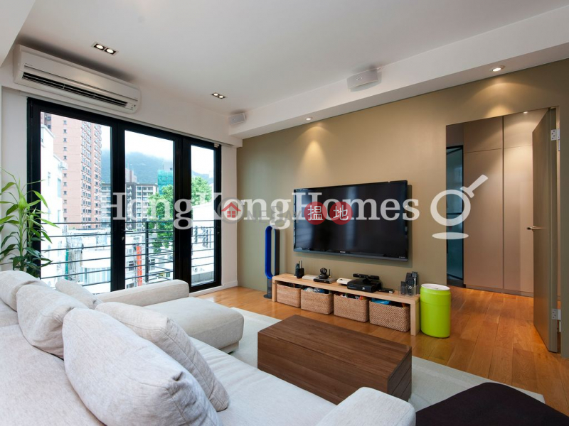 3 Bedroom Family Unit at Full View Court | For Sale | Full View Court 富威閣 Sales Listings