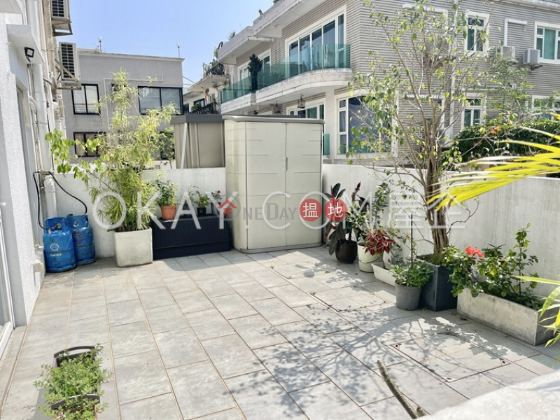 Property Search Hong Kong | OneDay | Residential, Rental Listings, Nicely kept house with rooftop, terrace & balcony | Rental