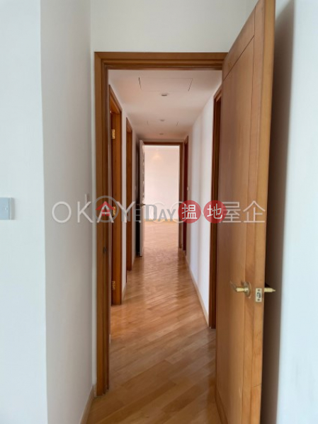 HK$ 83,000/ month | Phase 1 Residence Bel-Air, Southern District, Beautiful 4 bed on high floor with balcony & parking | Rental