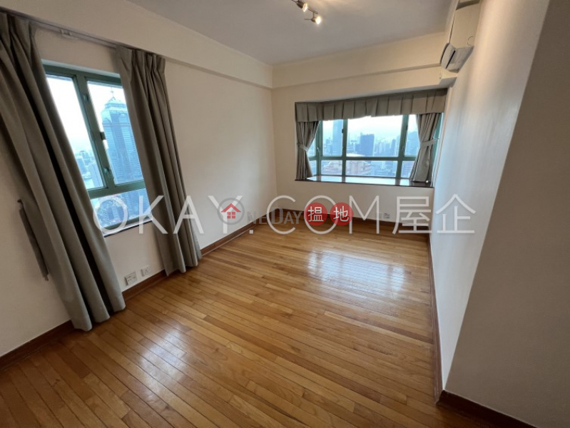 Nicely kept 3 bedroom on high floor | For Sale | Goldwin Heights 高雲臺 Sales Listings