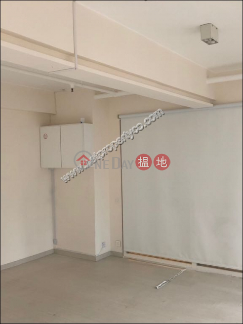 Decent Office Unit in Central for Rent, Hilltop Plaza 鴻豐商業中心 | Central District (A063339)_0