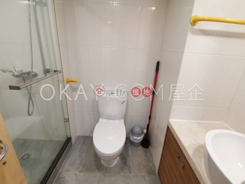 Cozy studio on high floor with sea views | For Sale | Convention Plaza Apartments 會展中心會景閣 Sales Listings