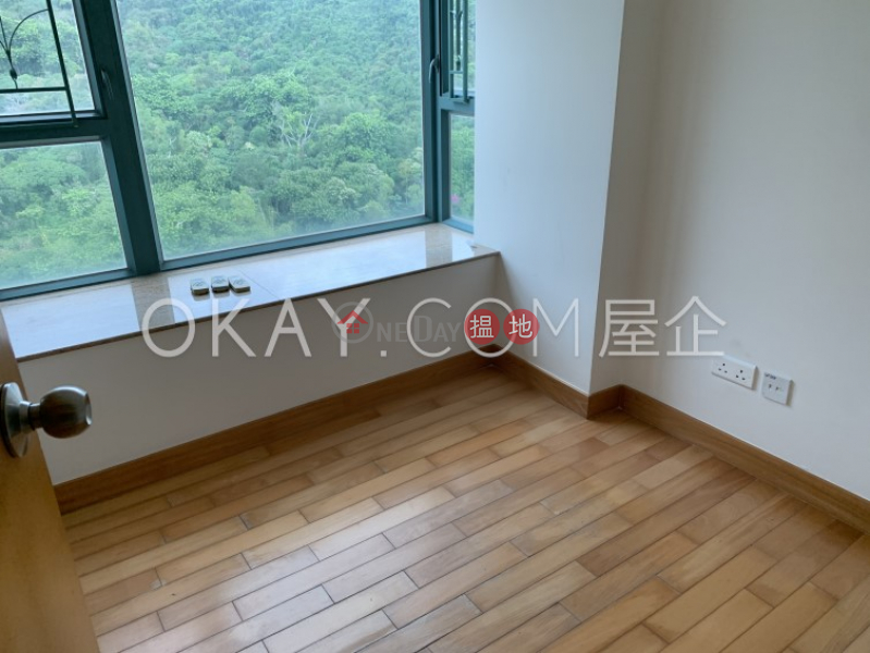 POKFULAM TERRACE Middle Residential | Sales Listings, HK$ 9M