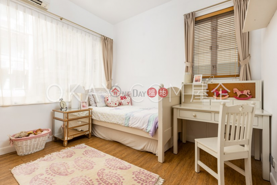 HK$ 25.5M Skyline Mansion | Western District, Lovely 3 bedroom with parking | For Sale