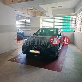 Extra wide and independent parking spaces | The Merton 泓都 _0