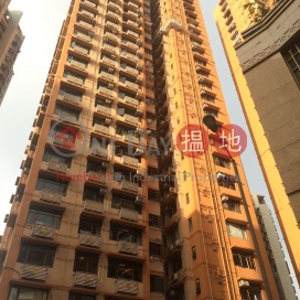 Stylish 3 bedroom with terrace | Rental, Parkway Court 寶威閣 | Western District (OKAY-R98981)_0