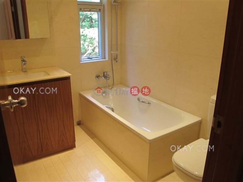 HK$ 35,000/ month Pak Tam Chung Village House, Sai Kung Elegant house with rooftop, terrace & balcony | Rental