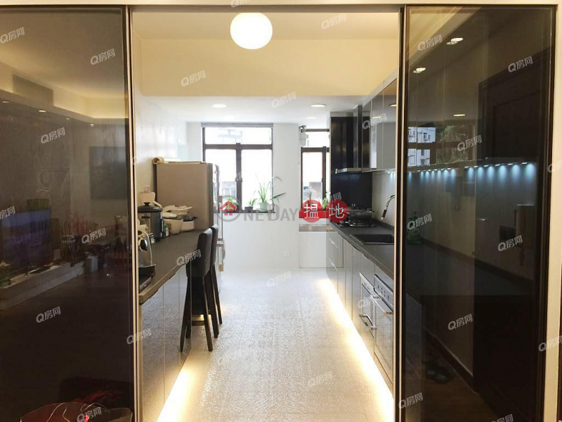 Property Search Hong Kong | OneDay | Residential, Rental Listings | 79-81 Blue Pool Road | 3 bedroom Mid Floor Flat for Rent