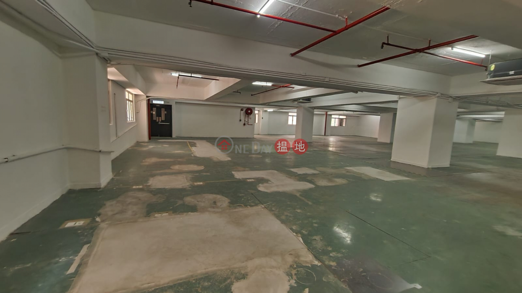 Suitable for large container trucks, high utilization rate, full-floor units | Roxy Industrial Centre 樂聲工業中心 Rental Listings