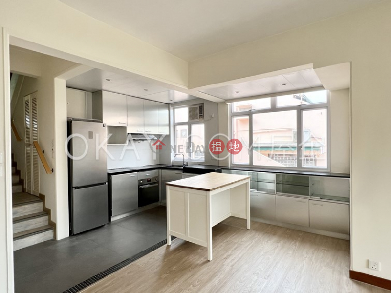 Property Search Hong Kong | OneDay | Residential | Rental Listings, Rare house on high floor with rooftop & balcony | Rental