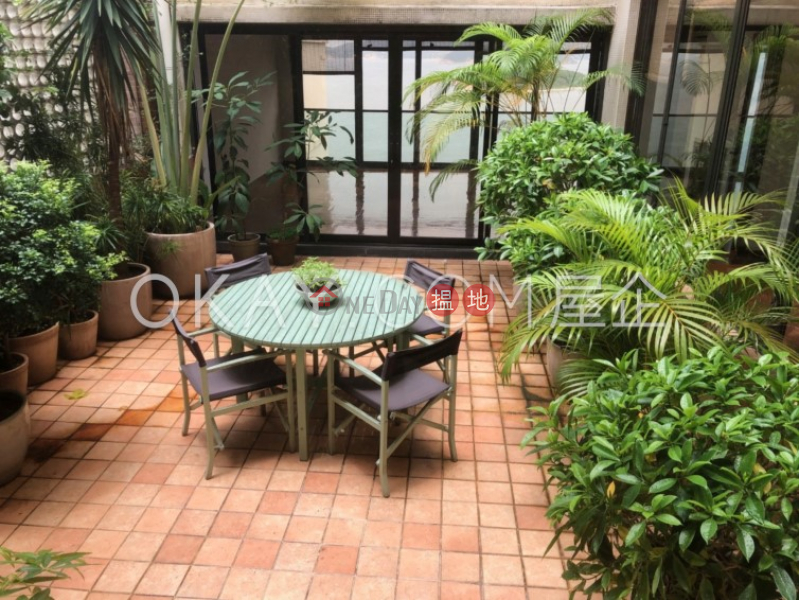 HK$ 140,000/ month, 19-25 Horizon Drive Southern District | Beautiful 4 bedroom with terrace & parking | Rental