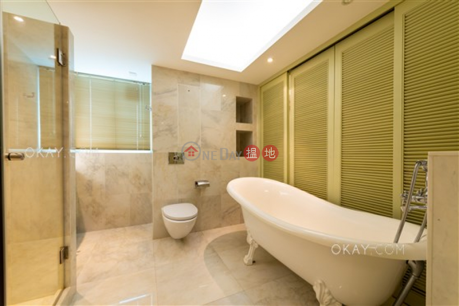 HK$ 80,000/ month | Phase 2 Villa Cecil Western District | Lovely 3 bedroom with terrace, balcony | Rental