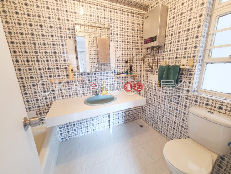 Efficient 4 bedroom with balcony & parking | Rental | 550-555 Victoria Road | Western District Hong Kong | Rental HK$ 75,000/ month