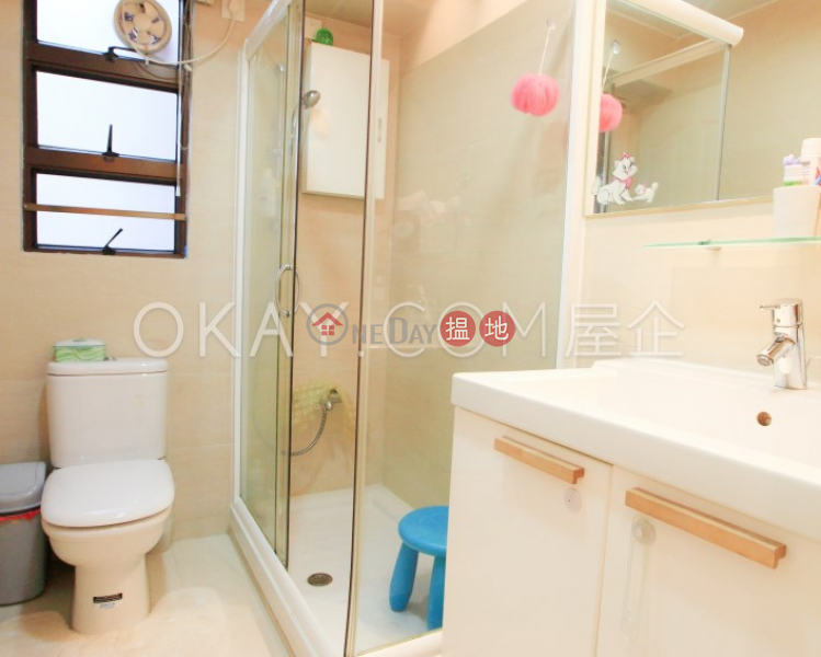 Rare 3 bedroom with sea views & balcony | Rental | Dragonview Court 龍騰閣 Rental Listings