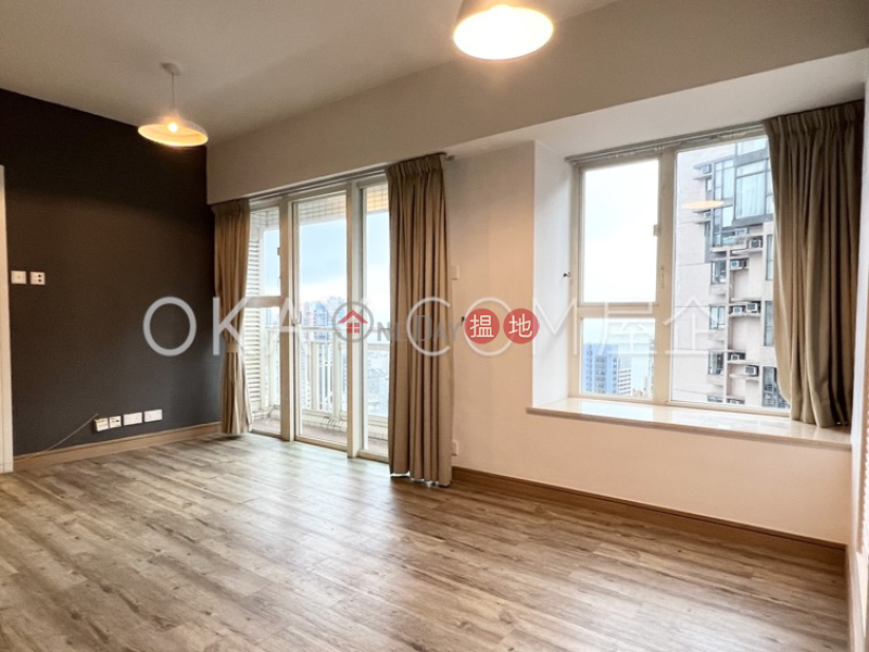 Lovely high floor with sea views & balcony | For Sale | Centrestage 聚賢居 Sales Listings