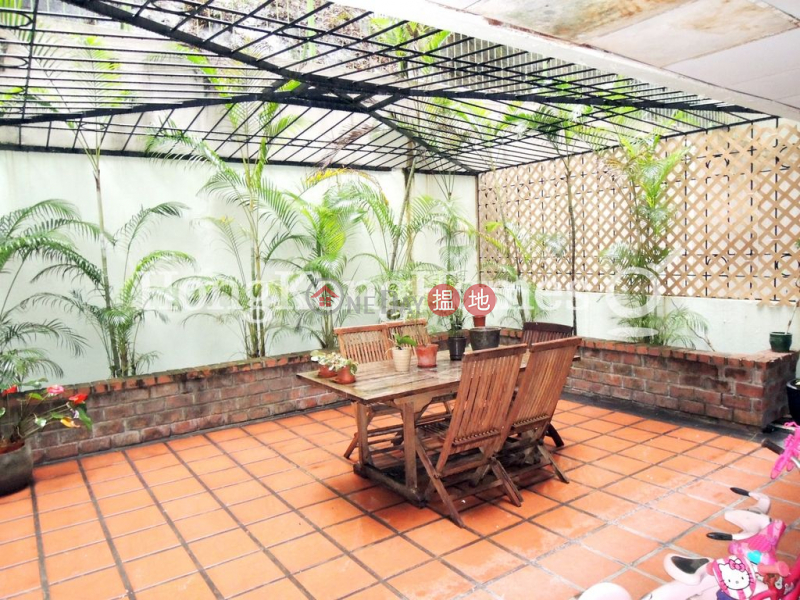 3 Bedroom Family Unit at Right Mansion | For Sale | Right Mansion 利德大廈 Sales Listings