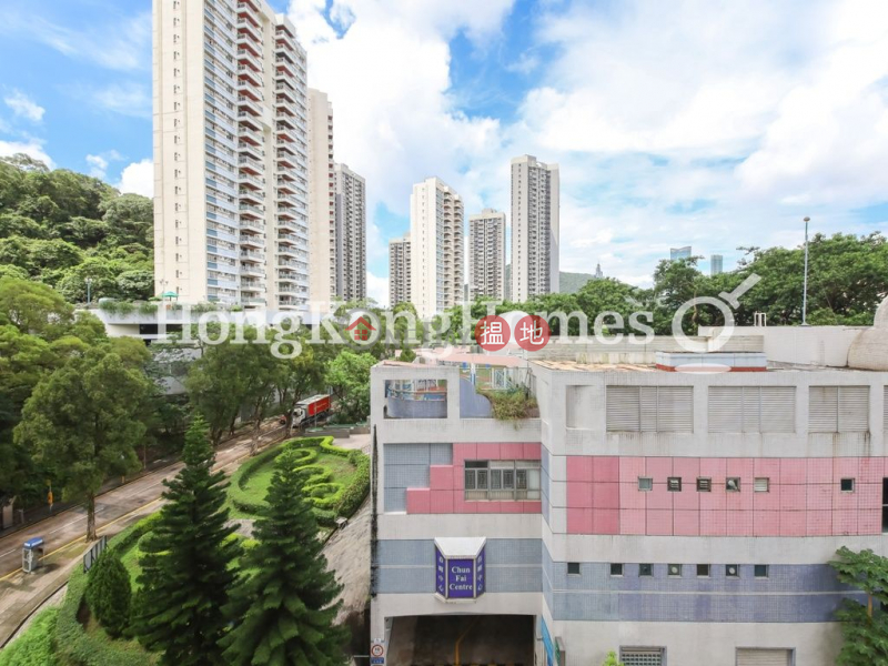 香港搵樓|租樓|二手盤|買樓| 搵地 | 住宅出售樓盤愉富大廈B座三房兩廳單位出售