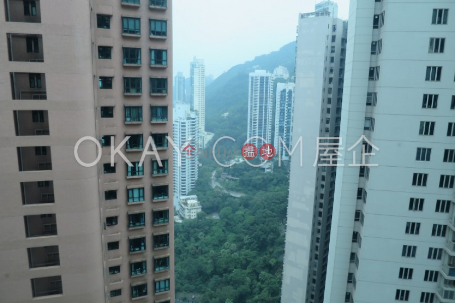 Stylish 2 bedroom on high floor with parking | Rental | 18 Old Peak Road | Central District | Hong Kong | Rental HK$ 38,000/ month