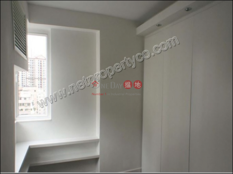 Deluxe Decorated Apt for Sale with Lease, Roc Ye Court 樂怡閣 Sales Listings | Central District (A052828)