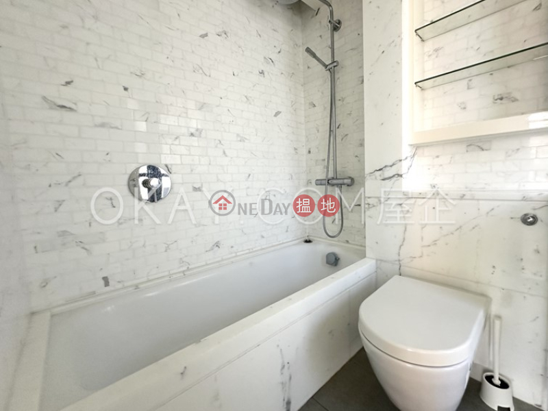 Elegant 2 bedroom with balcony | Rental, Resiglow Resiglow Rental Listings | Wan Chai District (OKAY-R323092)