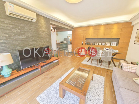 Rare 3 bedroom with balcony & parking | For Sale | Sunrise Court 金輝園 _0