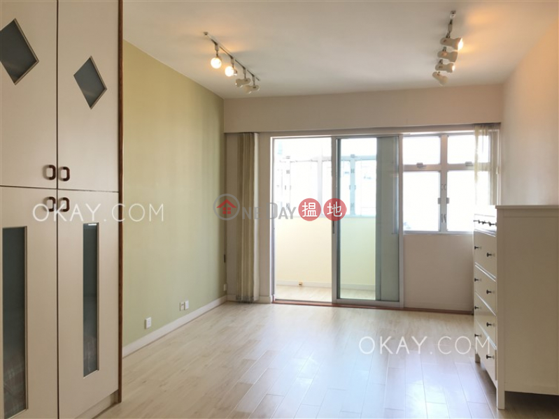 Efficient 3 bedroom on high floor with balcony | For Sale | Silver Star Court 銀星閣 Sales Listings
