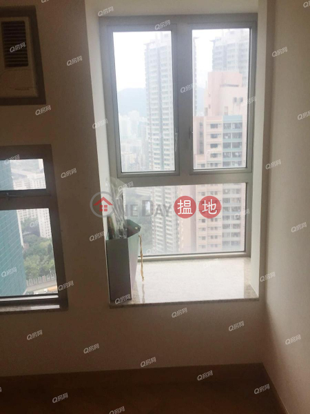 Property Search Hong Kong | OneDay | Residential Rental Listings Tower 6 Harbour Green | 3 bedroom High Floor Flat for Rent
