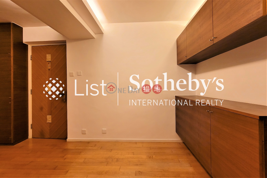 Property for Sale at Peace Tower with 2 Bedrooms, 30-32 Robinson Road | Western District | Hong Kong, Sales HK$ 9.5M