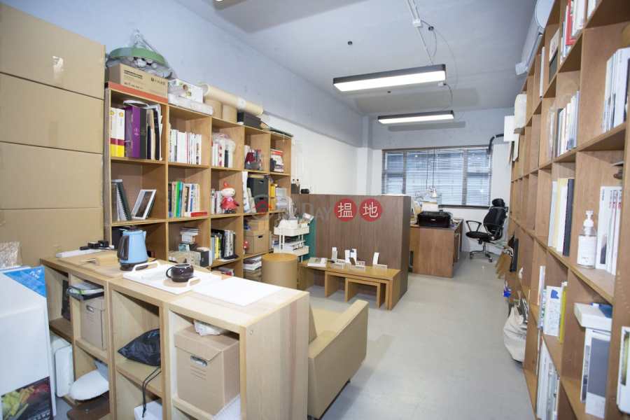 V Workshop 創意工作間位於港島南區黃竹坑地段鄰近地鐵站-29黃竹坑道 | 南區香港-出租HK$ 6,800/ 月