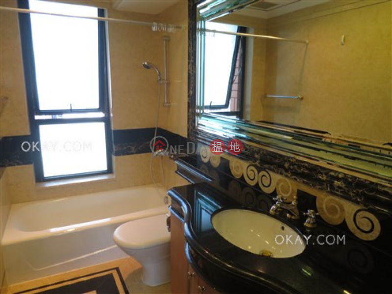 HK$ 85,000/ month The Leighton Hill | Wan Chai District, Luxurious 3 bedroom with racecourse views, terrace | Rental