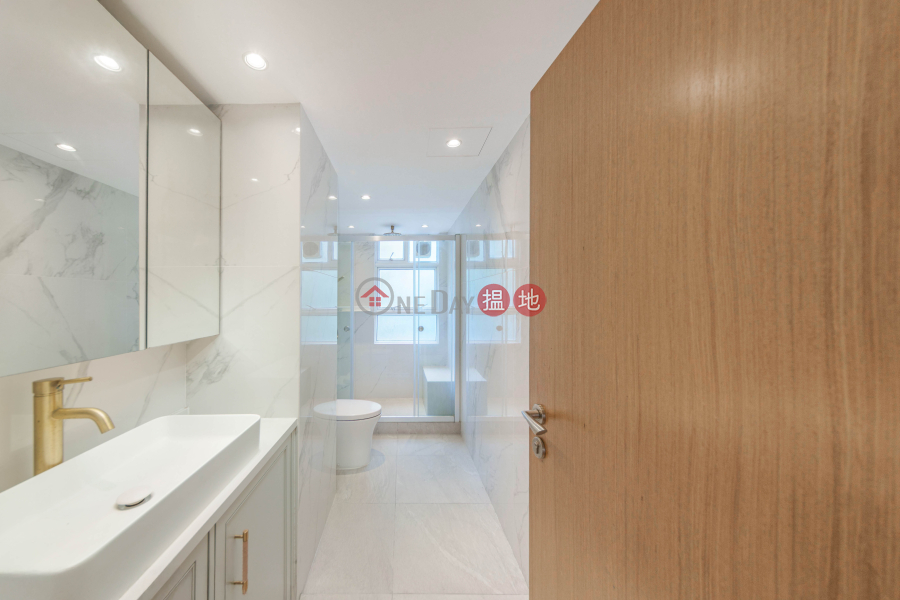 HK$ 135,000/ month Estoril Court Block 2 Central District Property for Rent at Estoril Court Block 2 with 4 Bedrooms