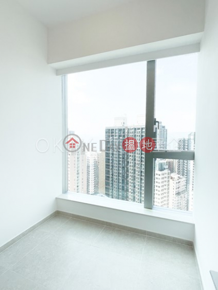 HK$ 39,200/ month | Resiglow Pokfulam, Western District | Tasteful 2 bedroom on high floor with balcony | Rental