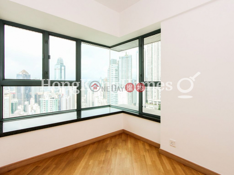 3 Bedroom Family Unit for Rent at 80 Robinson Road | 80 Robinson Road 羅便臣道80號 Rental Listings