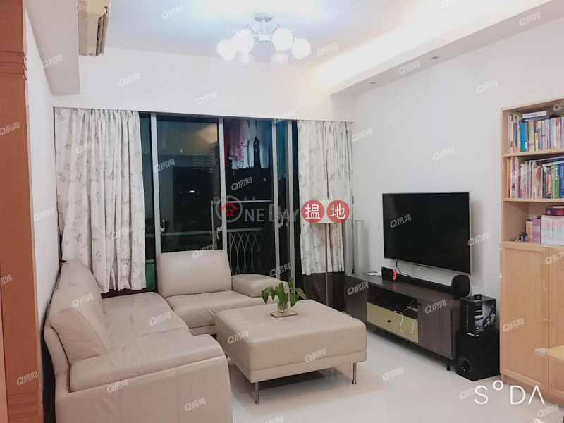 Property Search Hong Kong | OneDay | Residential | Rental Listings, Parc Palais Tower 7 | 3 bedroom Mid Floor Flat for Rent