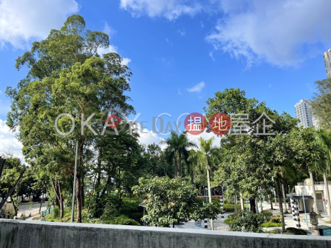Nicely kept 1 bedroom with terrace | For Sale | Wah Po Building 華寶大廈 _0