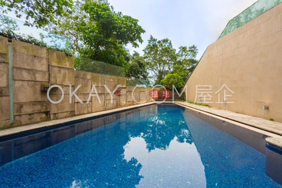 Unique house with rooftop & parking | For Sale | Yue Hei Yuen 裕熙園 Sales Listings