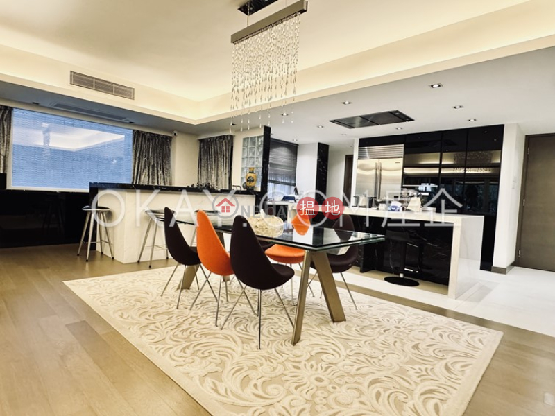 Efficient 3 bedroom with balcony & parking | For Sale | 40 Conduit Road 干德道40號 Sales Listings