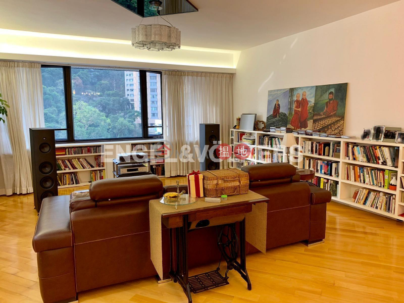 2 Bedroom Flat for Sale in Central Mid Levels | Wealthy Heights 威豪閣 Sales Listings
