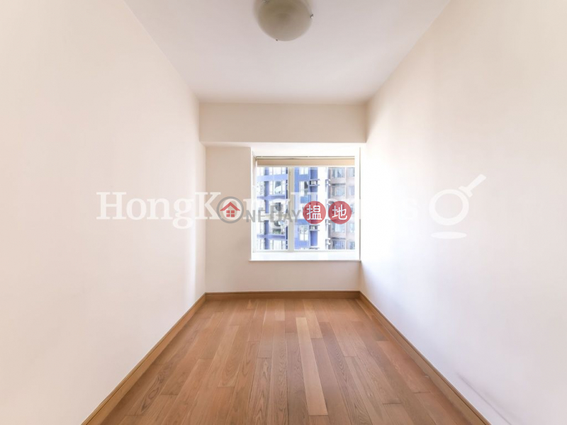 HK$ 37,500/ month, Centrestage, Central District | 3 Bedroom Family Unit for Rent at Centrestage