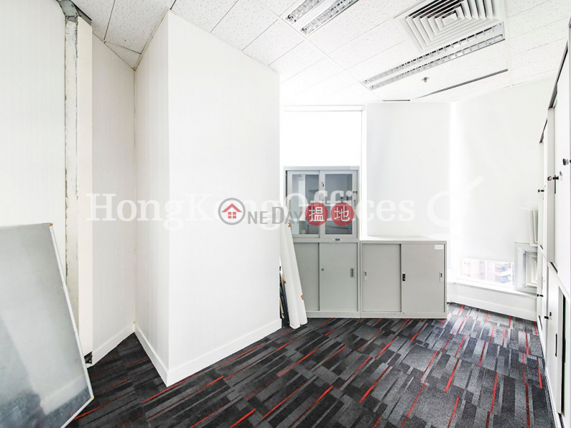 HK$ 171,650/ month | Sino Plaza | Wan Chai District Office Unit for Rent at Sino Plaza