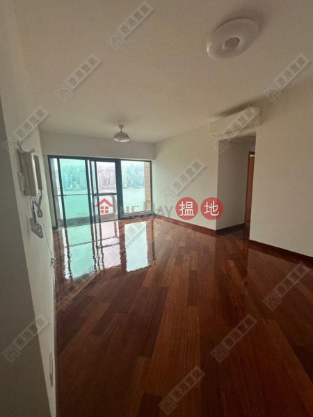 Three bedrooms, one apartment, multi-purpose in THE ARCH | The Arch Sky Tower (Tower 1) 凱旋門摩天閣(1座) Sales Listings