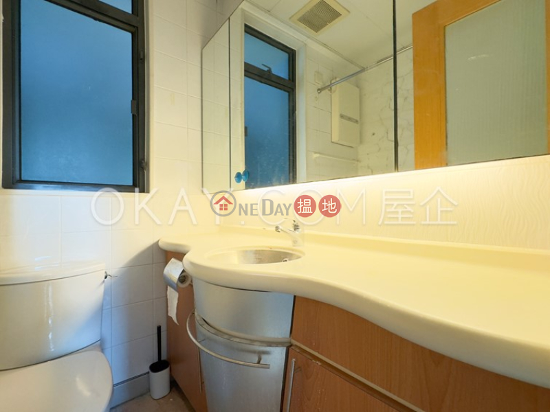 Unique 2 bedroom in Mid-levels West | Rental | Palatial Crest 輝煌豪園 Rental Listings