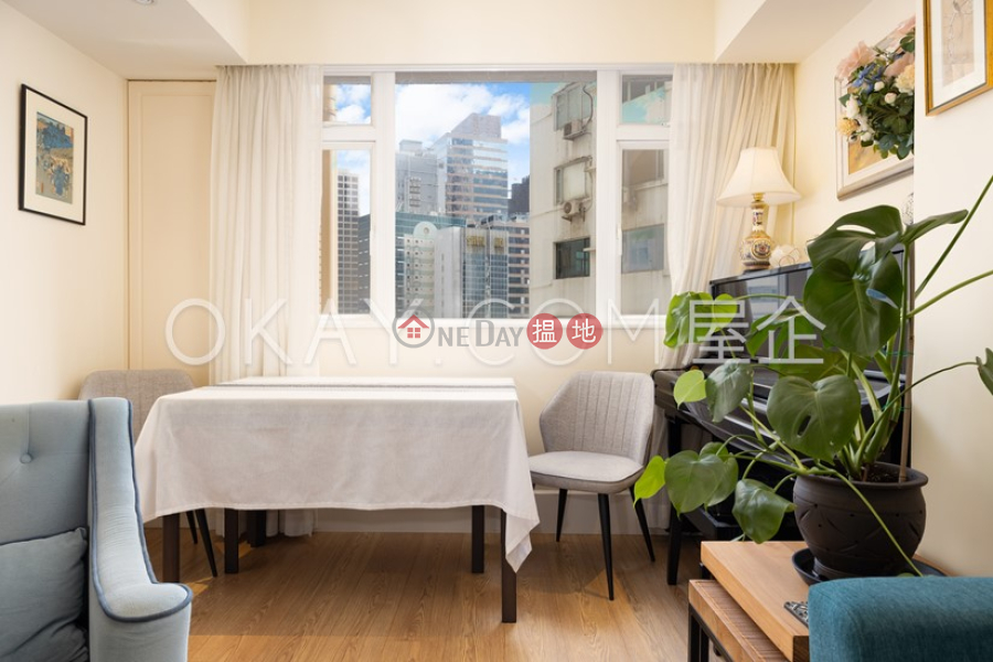 HK$ 9M, Mandarin Court Central District, Popular 1 bedroom on high floor with rooftop | For Sale