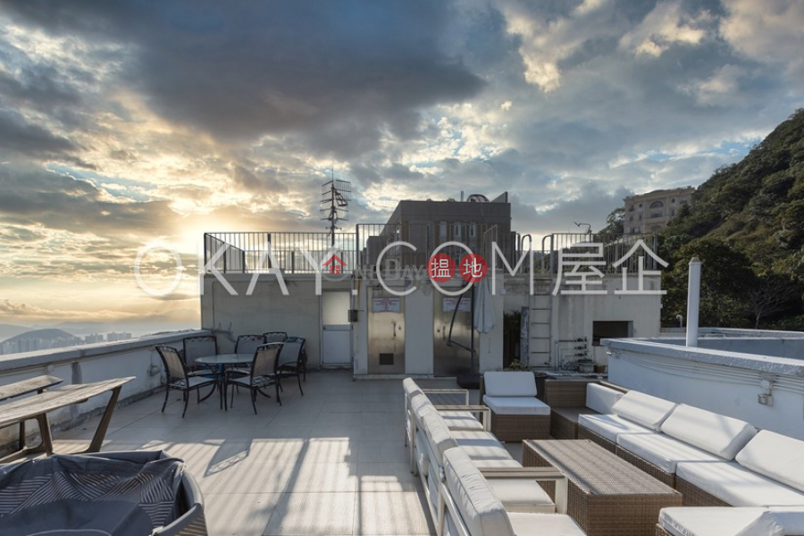 Lovely 2 bedroom on high floor with sea views & rooftop | For Sale | Villa Verde 環翠園 Sales Listings