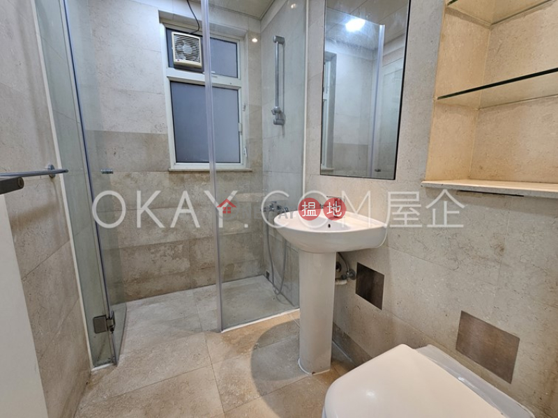 HK$ 42,000/ month, St. George Apartments | Yau Tsim Mong, Lovely 3 bedroom with parking | Rental