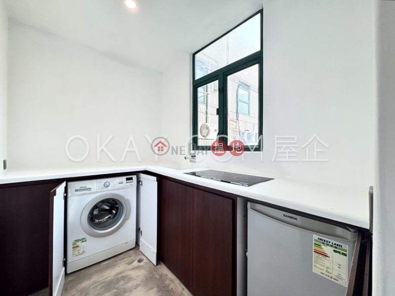 Luxurious 2 bedroom with parking | For Sale | Stanford Villa Block 3 旭逸居3座 Sales Listings