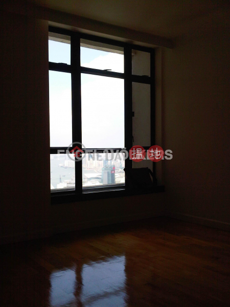 HK$ 38,000/ month Vantage Park Western District, 3 Bedroom Family Flat for Rent in Mid Levels West