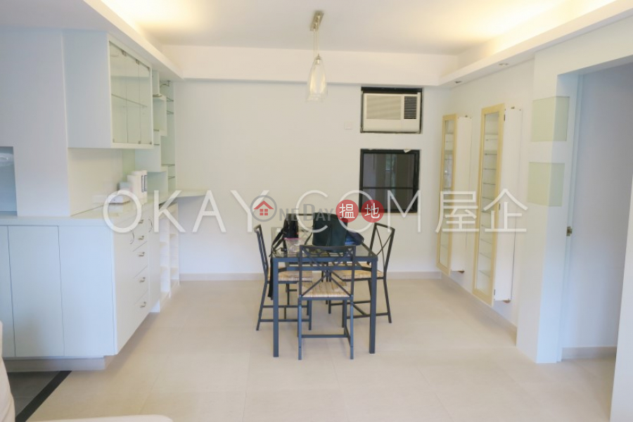 Lovely 3 bedroom with balcony & parking | Rental | Ronsdale Garden 龍華花園 Rental Listings