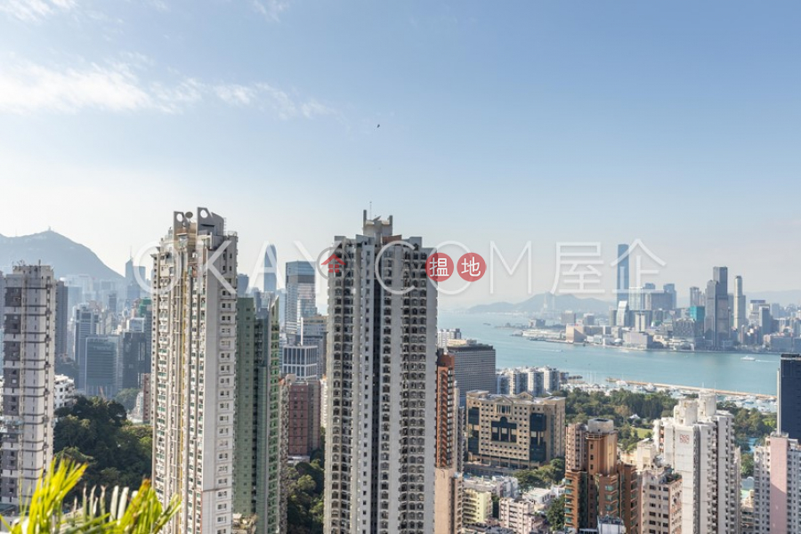 HK$ 75M, Serenade | Wan Chai District | Beautiful 4 bed on high floor with balcony & parking | For Sale